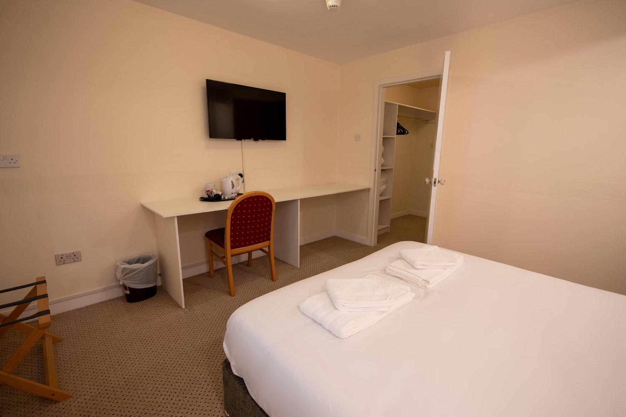 Douglas Arms Hotel Castle Douglas Room photo