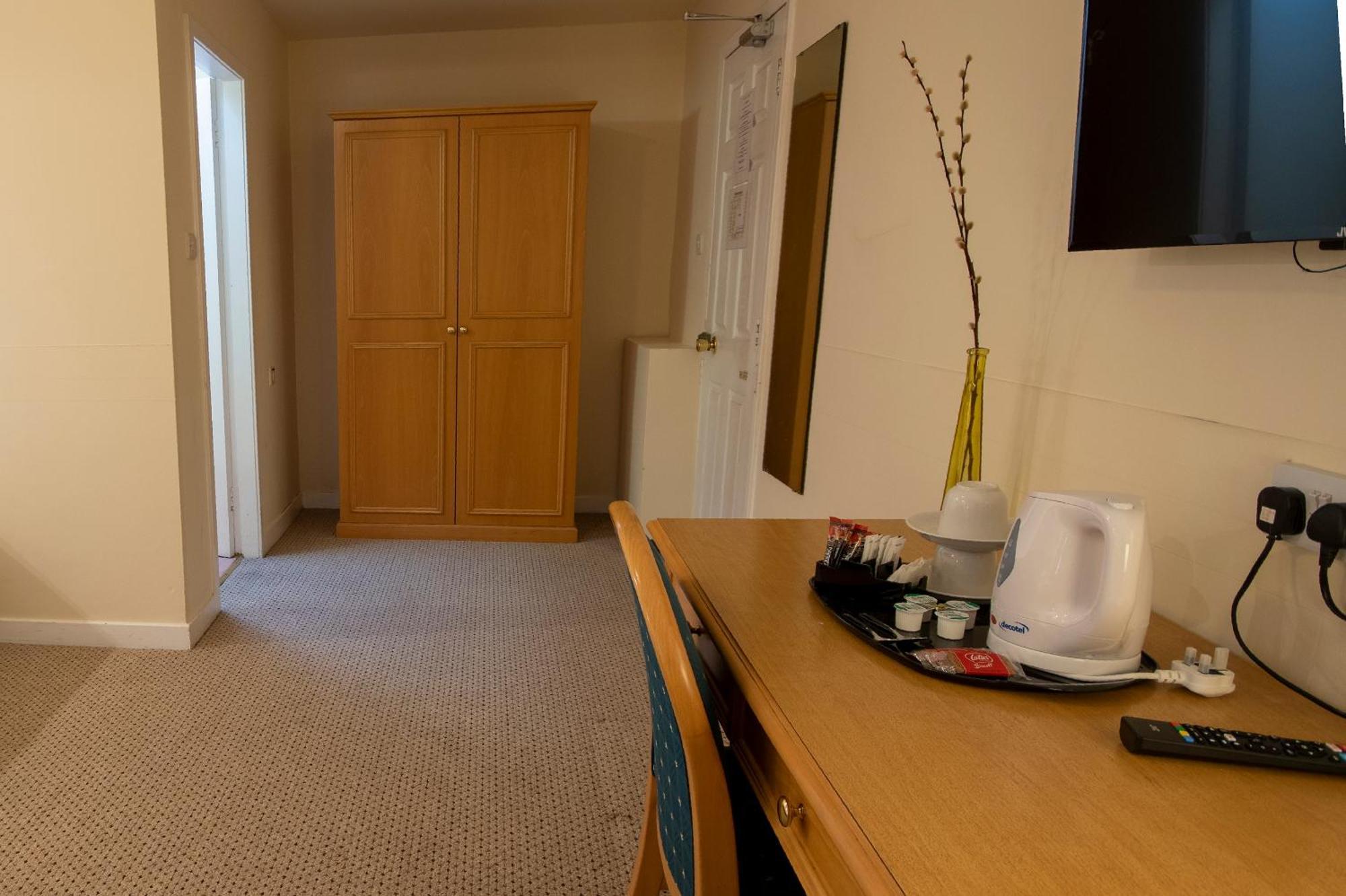 Douglas Arms Hotel Castle Douglas Room photo