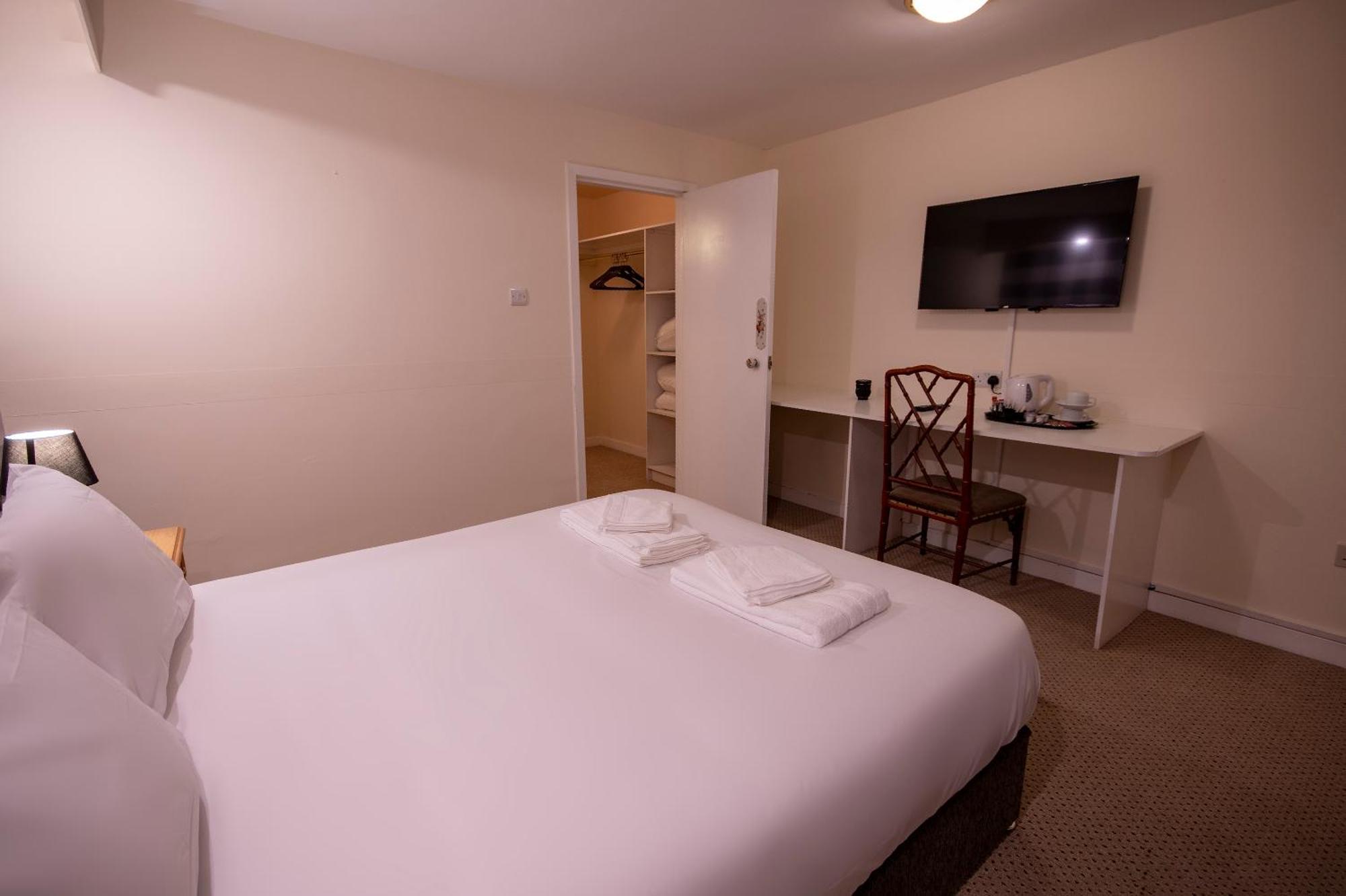 Douglas Arms Hotel Castle Douglas Room photo